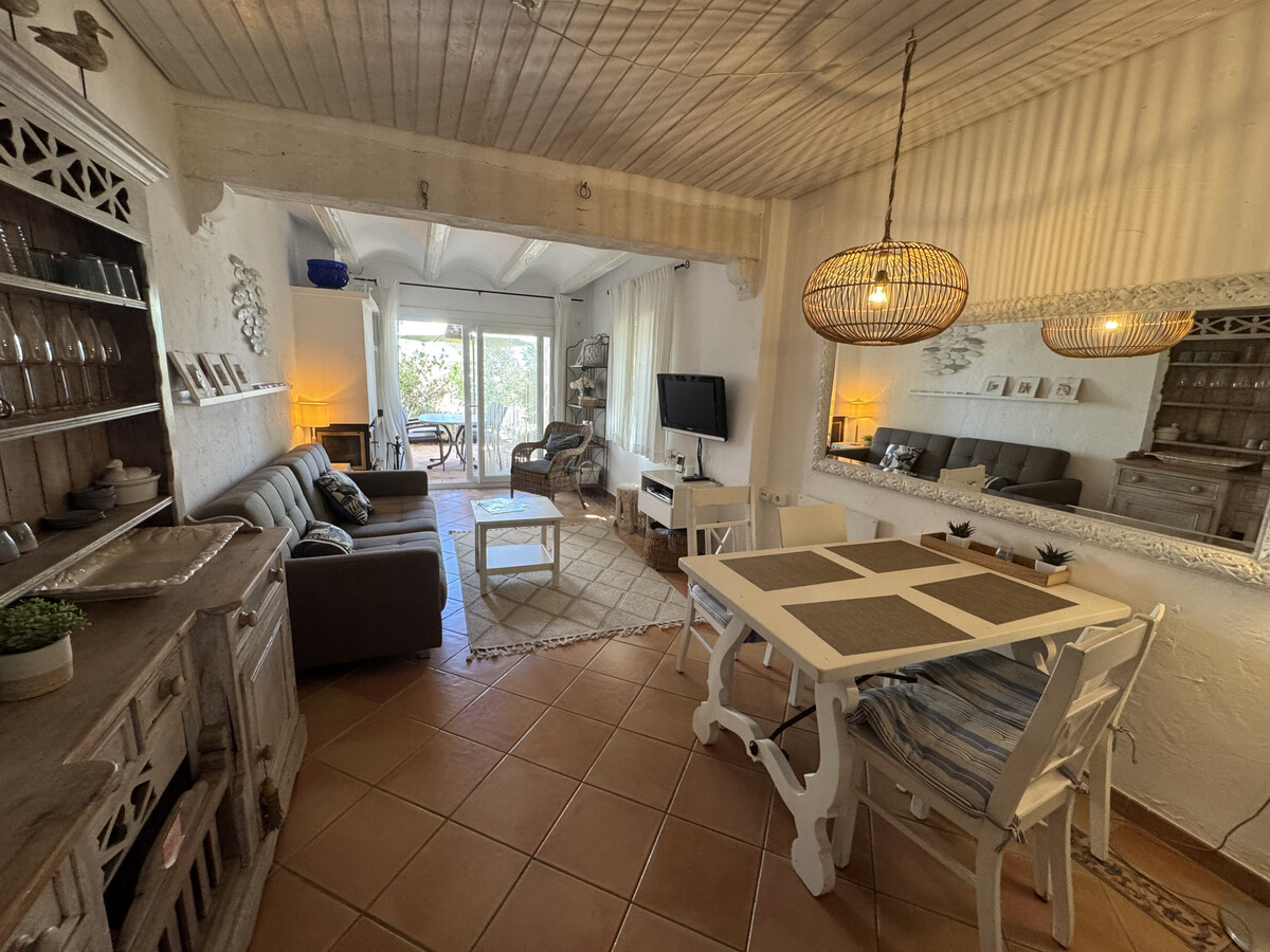 Appartement front de mer à Torroella de Montgrí, 2 ch. - Photo 10