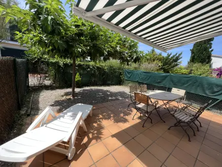 Villa familiale à Torroella de Montgrí, 6 pers, piscine commune, proche plage Mas Pinell - Photo 2