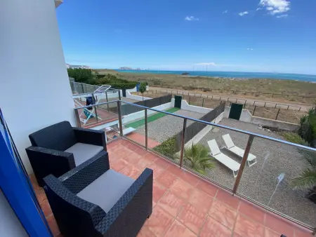 Maison bord de mer : piscine, Wi-Fi, animaux admis, climatisation - Photo 1
