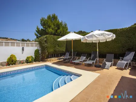 Location villa à Calp, Villa méditerranéenne à Calpe avec piscine privée et climatisation