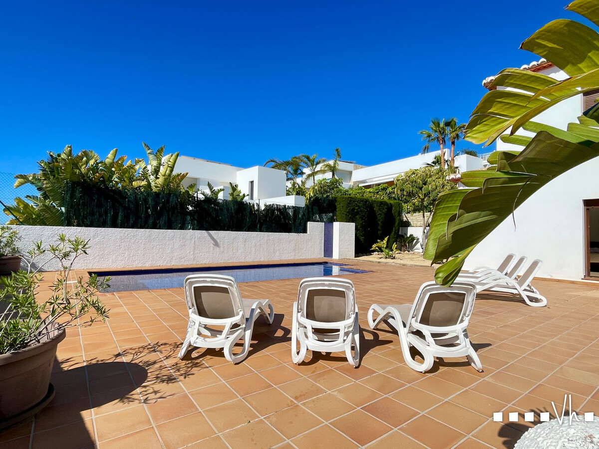 Villa Pinets : maison moderne 4 ch, piscine & vue mer à Benissa - Photo 12