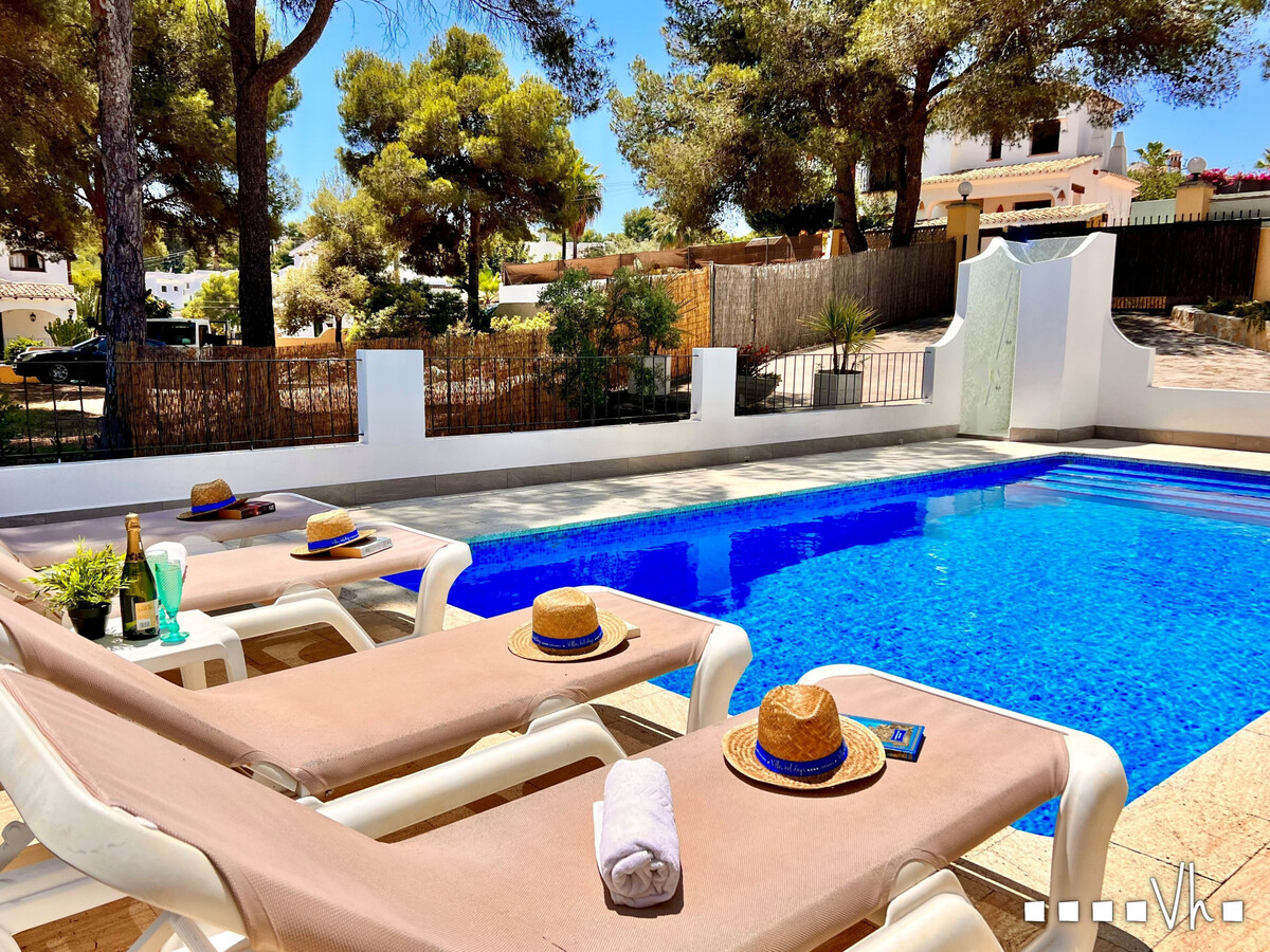 Villa Carmen, 4 chambres avec piscine à 800 m de la plage - Photo 2