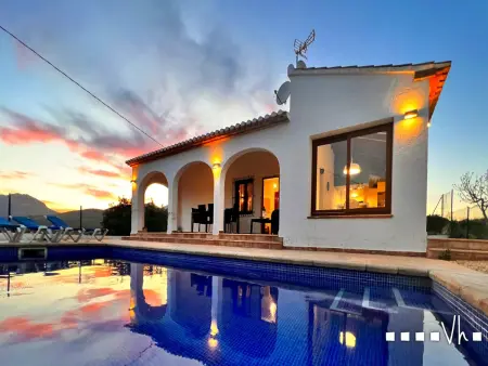 Location villa à Benissa, Maison méditerranéenne avec piscine privée à Benissa