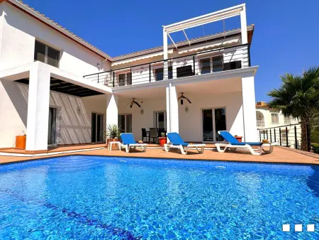 Location villa à Benissa, Villa moderne à Benissa avec piscine privée et climatisation