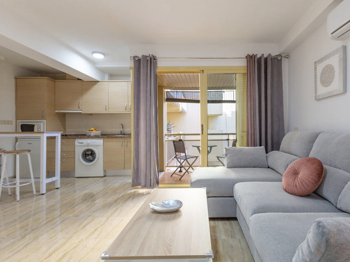 Appartement 30 m² équipé à Torremolinos, 750 m de la plage - Photo 2