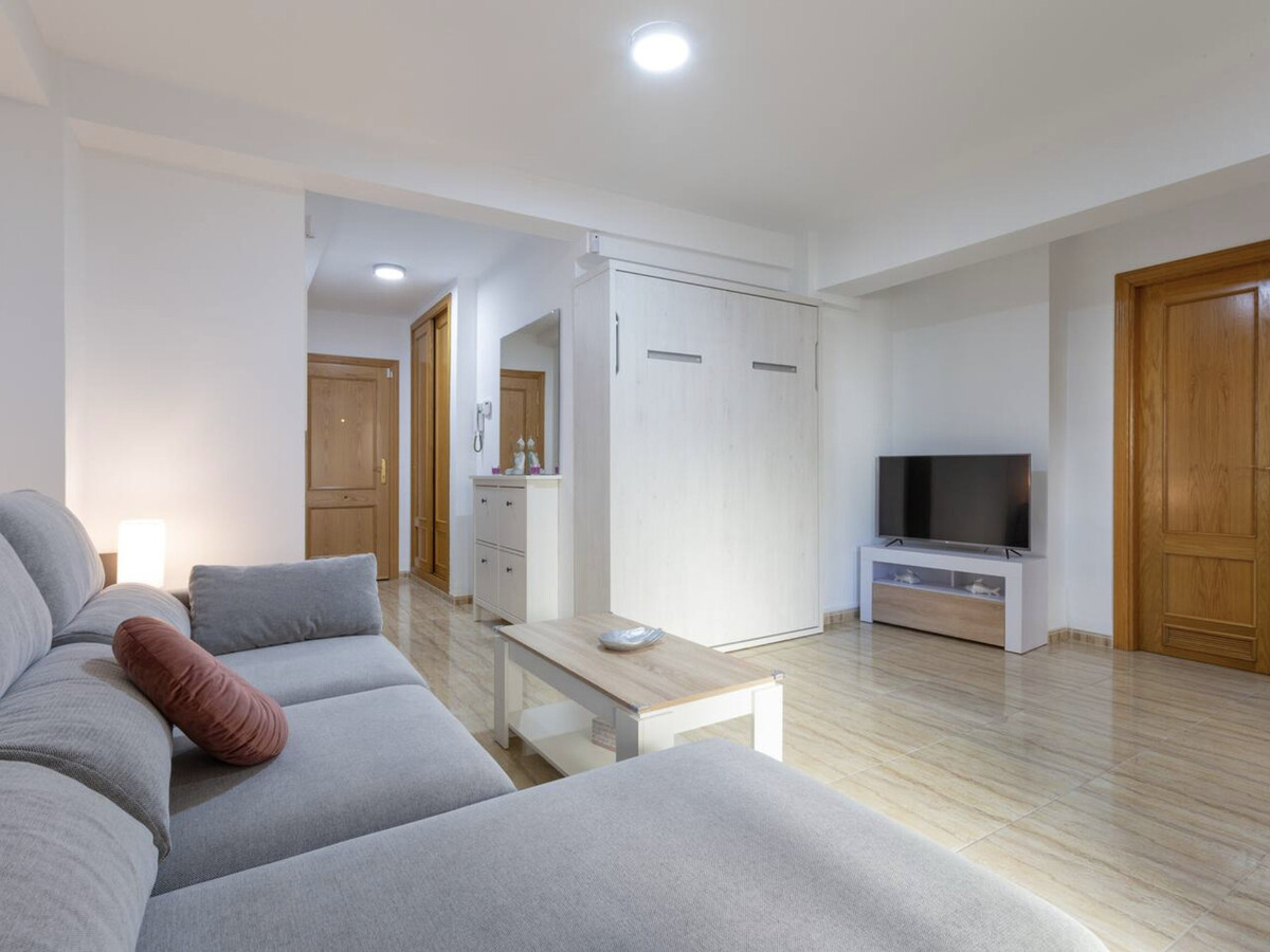 Appartement 30 m² équipé à Torremolinos, 750 m de la plage - Photo 3