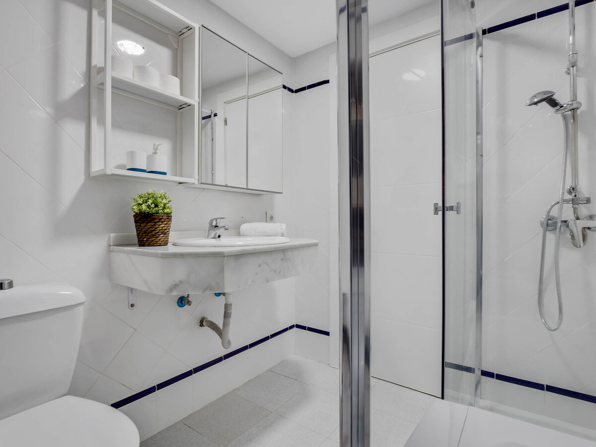 Appartement 65 m² avec vue mer à 30 m de la plage - Photo 15