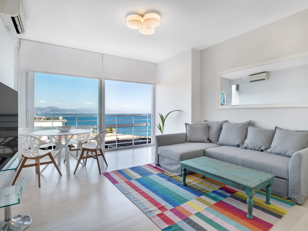 Appartement front de plage à Torremolinos, 1 ch, piscine - Photo 2