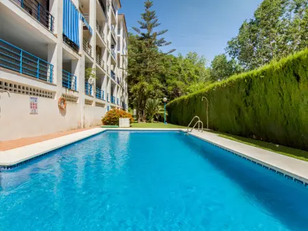 Location appartement à Torremolinos, Appartement coquet à Torremolinos avec piscine commune