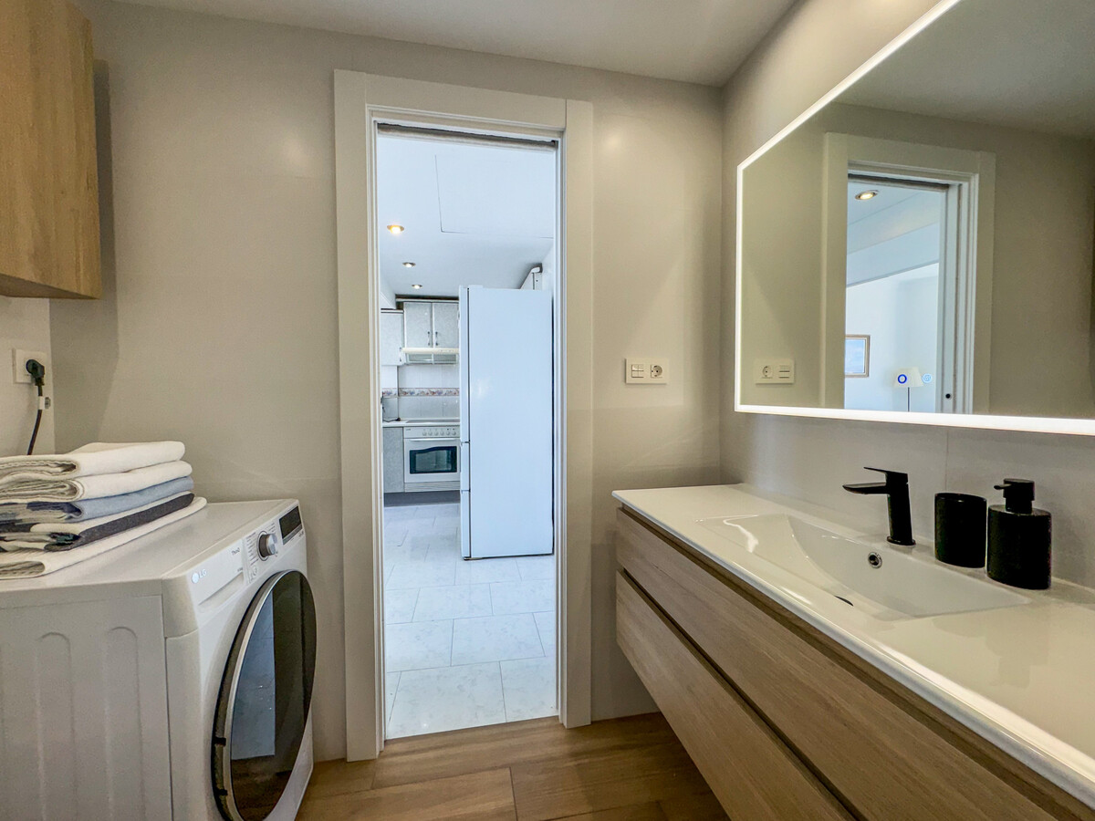 Appartement front de mer Torremolinos, 2 ch, piscine - Photo 9
