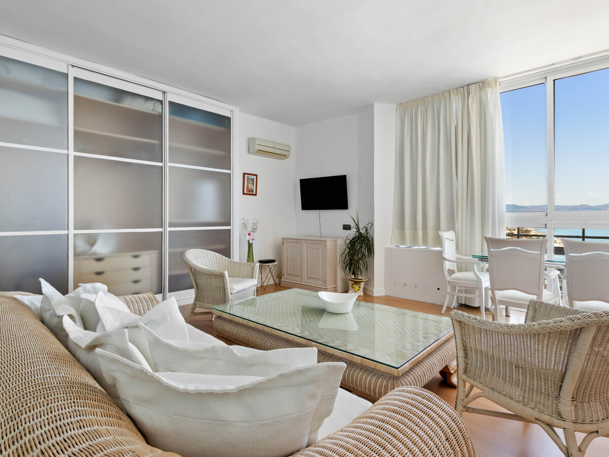 Appartement front de plage à Torremolinos, piscine - Photo 5