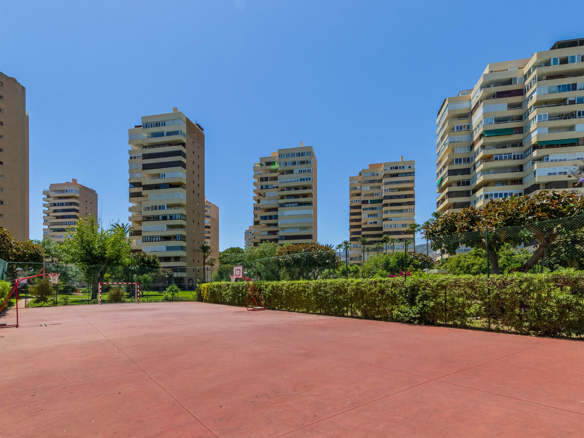 Appartement 8 pers. avec piscine à 200m de la plage - Photo 35