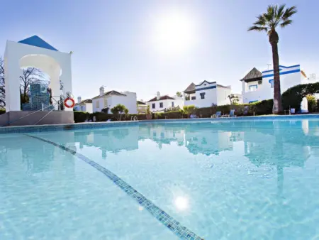 Location appartement à Tavira, Studio moderne à Tavira avec piscine collective et vue mer, pour 4 pers.