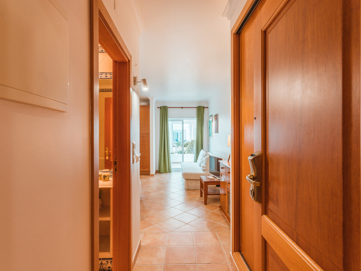 Studio 40 m² Tavira, piscine collective et vue jardin - Photo 9