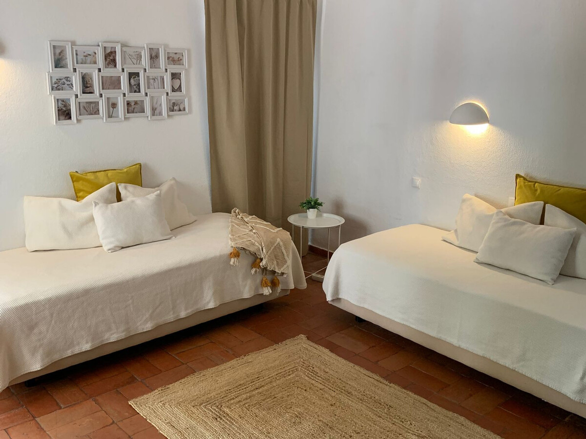 Studio 45 m² avec terrasse, piscine et accès plage - Photo 8