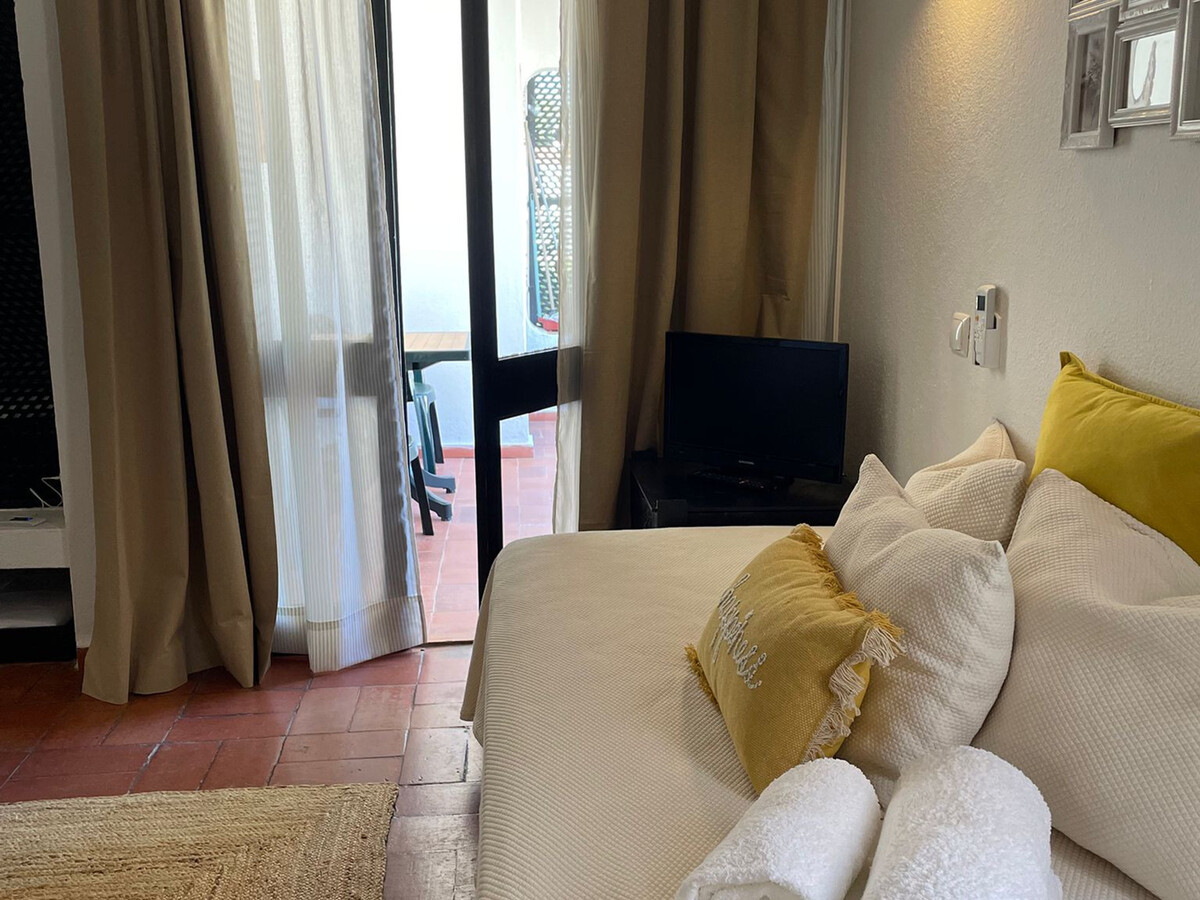 Studio 45 m² avec terrasse, piscine et accès plage - Photo 10