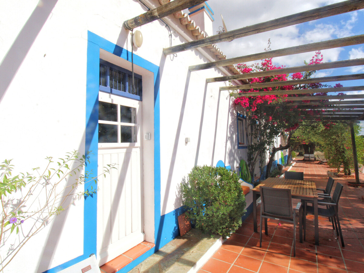 Gîte rustique 7 hectares à Alvito, piscine et terrasse - Photo 20