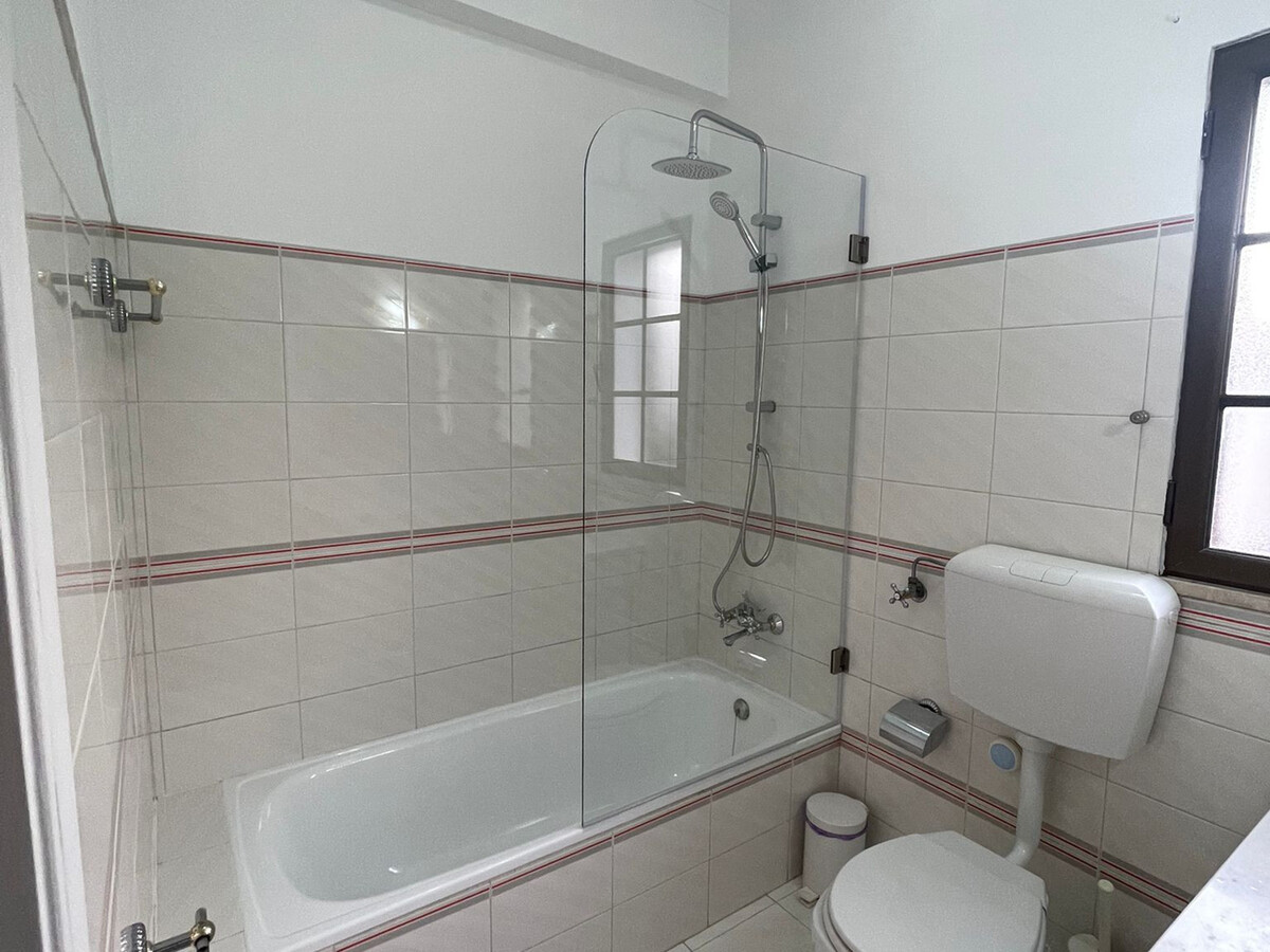 Villa 5 chambres avec piscine chauffée à Faro - Photo 18
