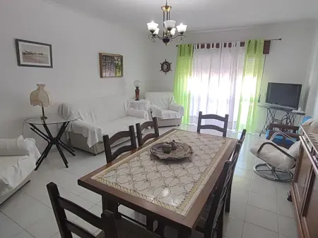 Location appartement à Lagos, Appartement 3 chambres avec balcon à Lagos, proche plages et services