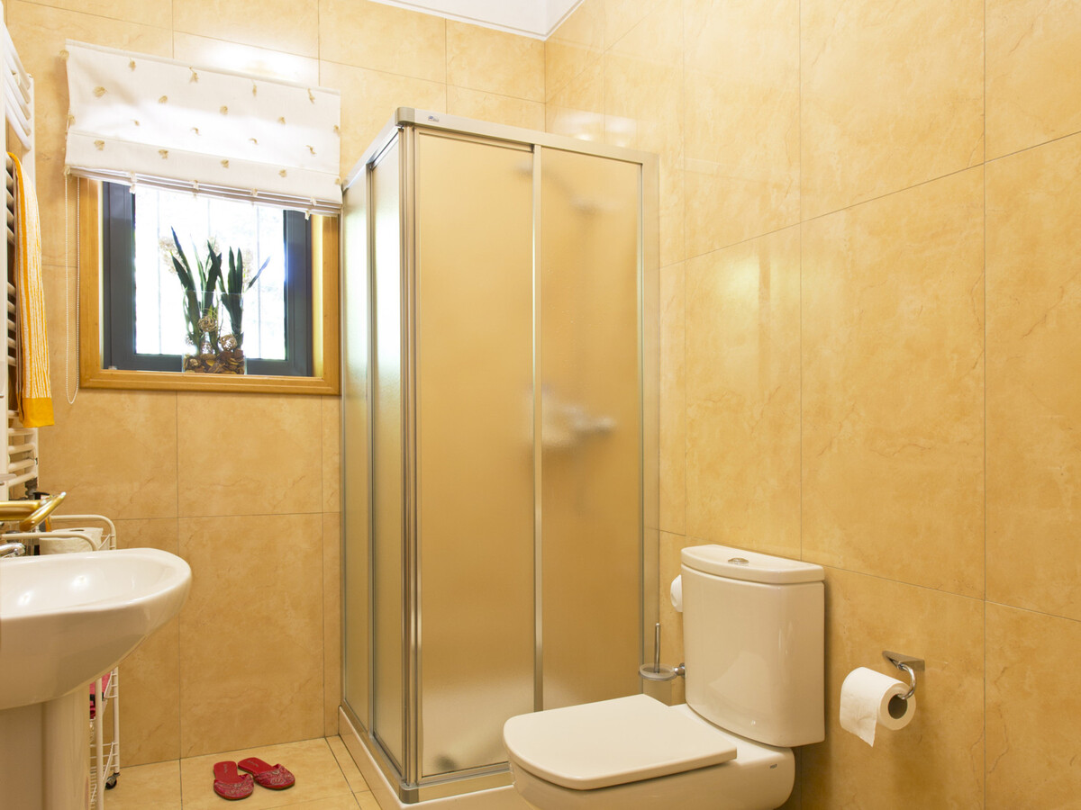 Villa 4 chambres, 300 m², à 4 m des plages de Viana - Photo 13