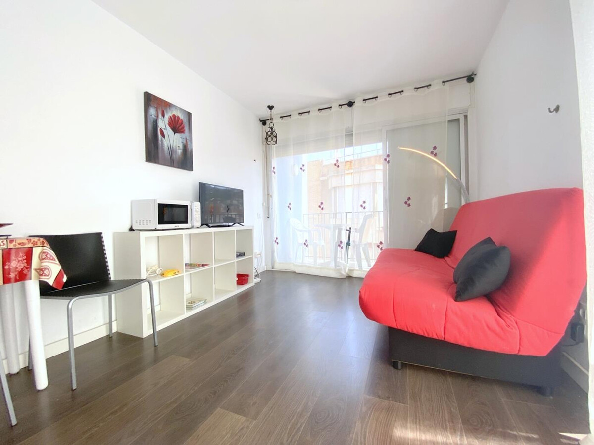 Studio centre Roses, 50 m de la plage avec terrasse - Photo 7