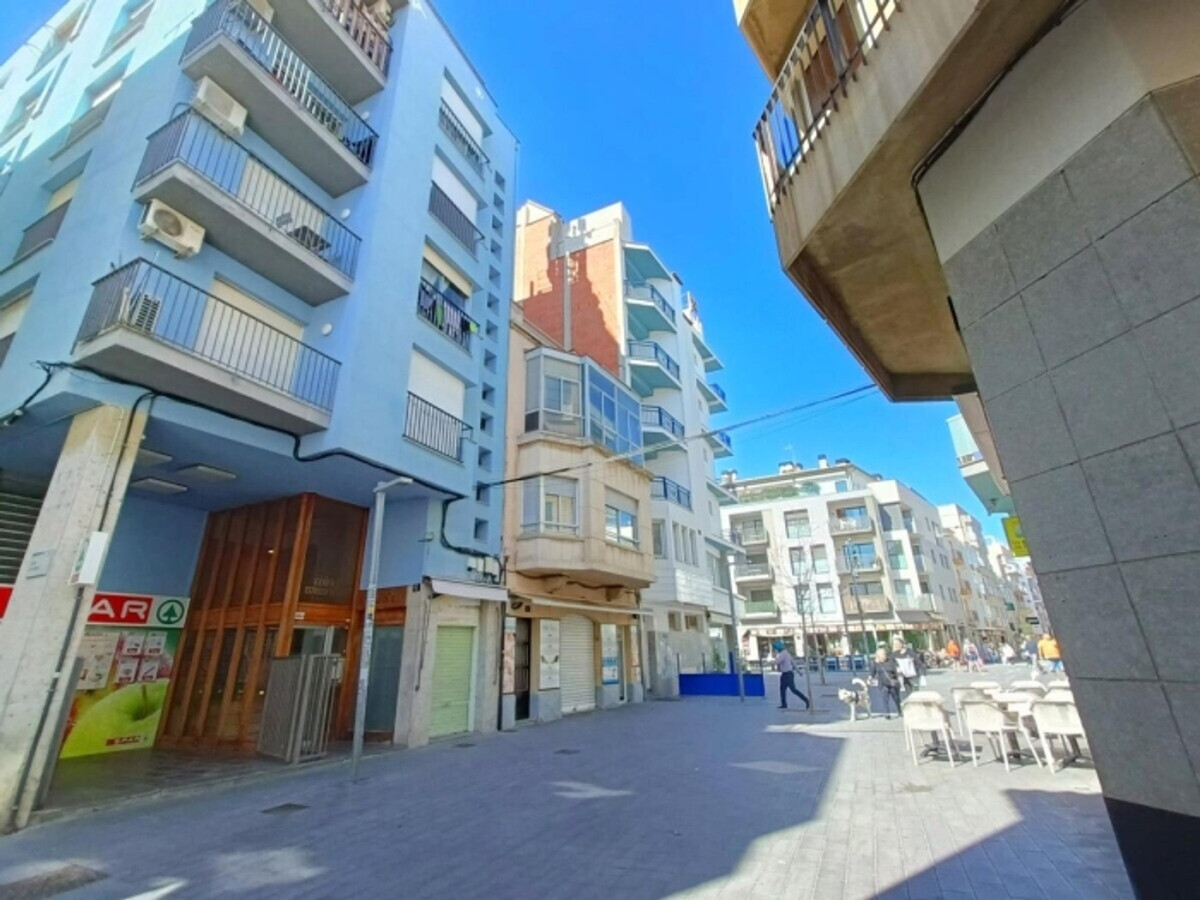 Studio Centre Roses, 50m plage, terrasse piétonne - Photo 2