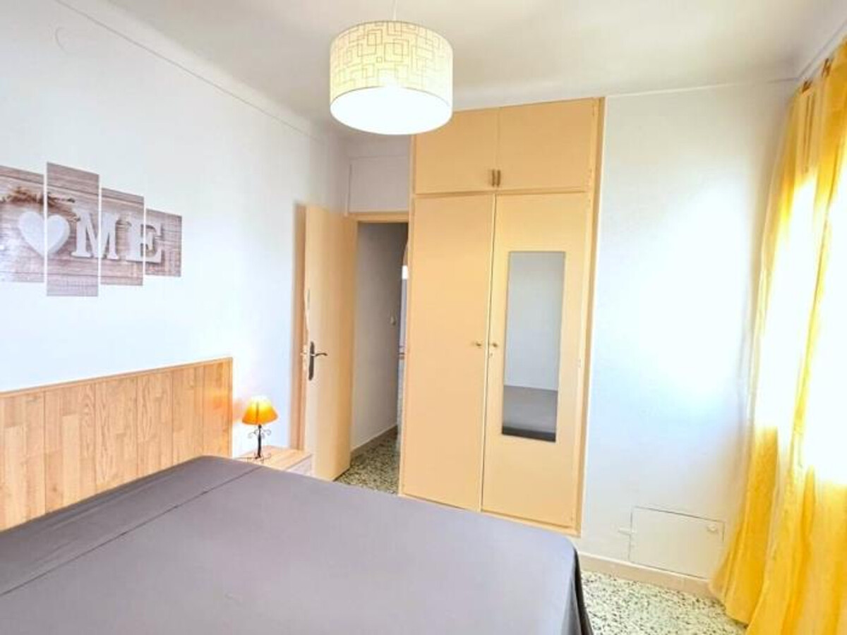 Appartement 6 personnes vue canal à Roses, 10 min plage - Photo 6