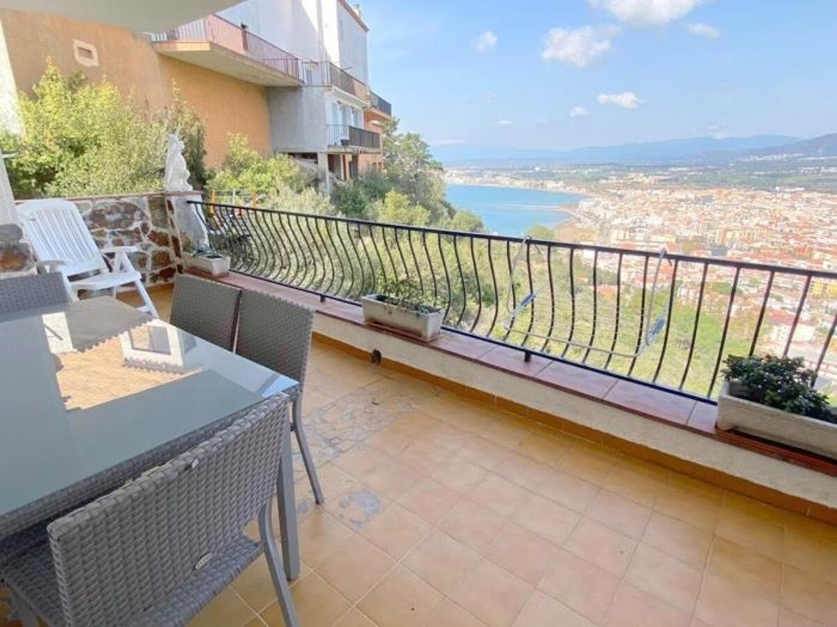 Appartement Roses avec terrasse 16 m² et vue mer - Photo 9