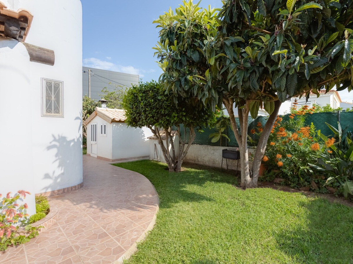 Villa Rosado 3 chambres, jardin et climatisation - Photo 2