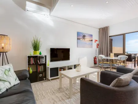 Location appartement à Lagos, Studio rénové à 100m de la plage à Lagos