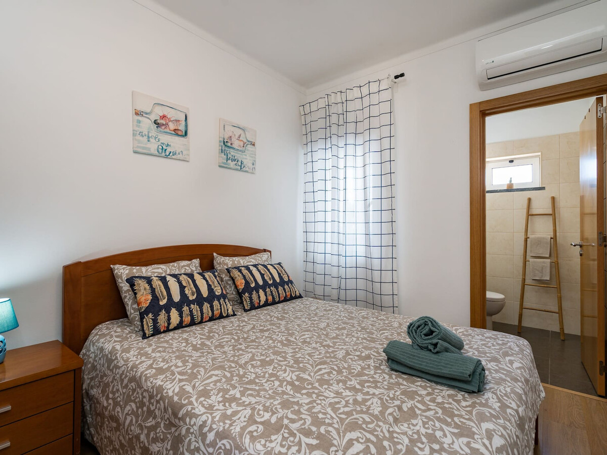 Appartement 110m² rénové, terrasse vue fleuve à Portimão - Photo 8