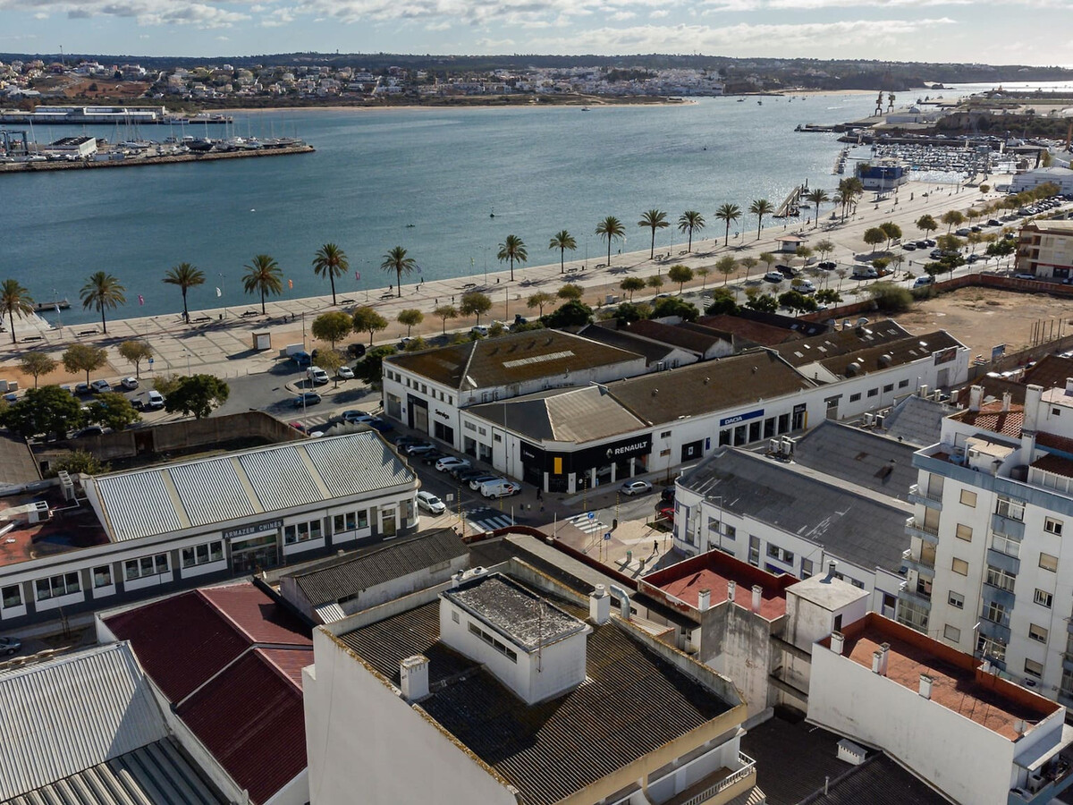 Appartement 110m² rénové, terrasse vue fleuve à Portimão - Photo 19