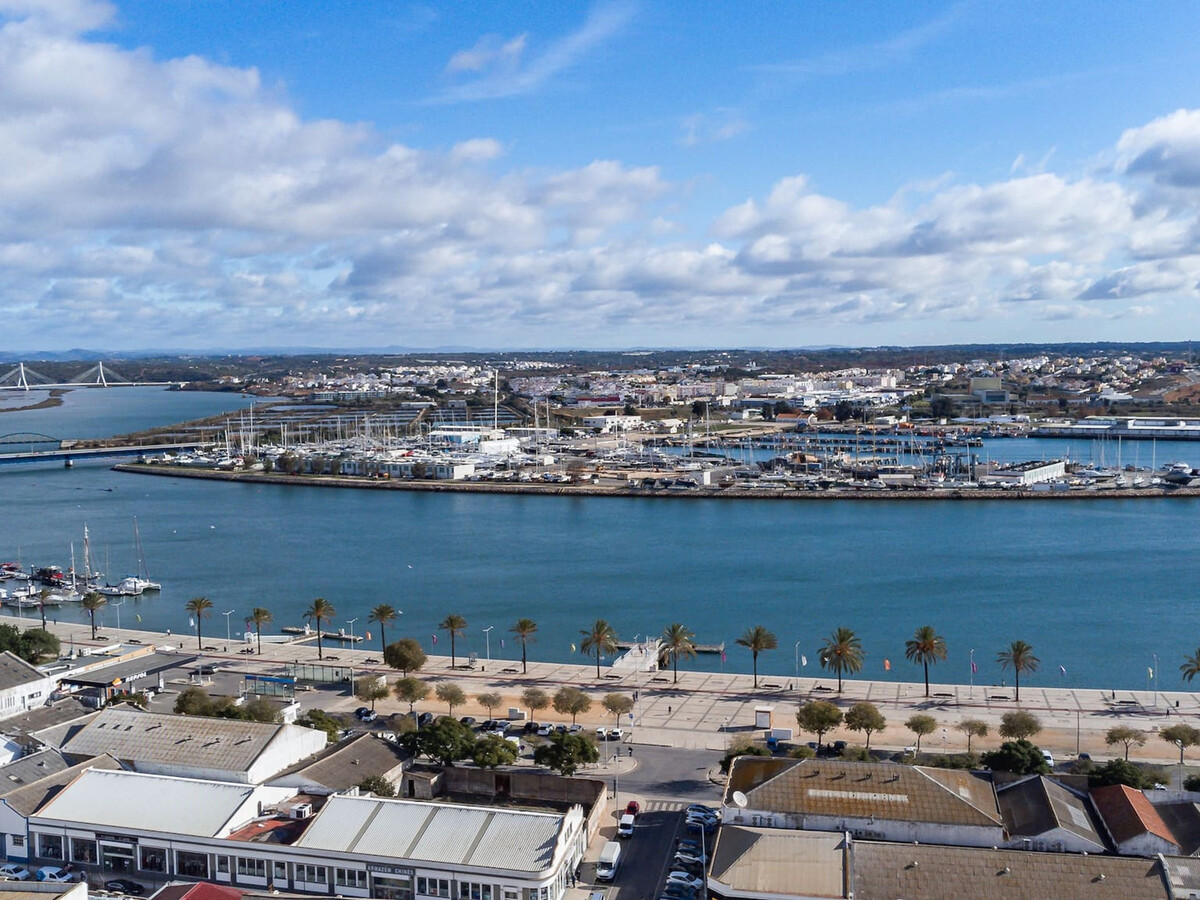 Appartement 110m² rénové, terrasse vue fleuve à Portimão - Photo 28