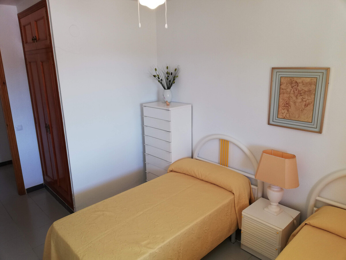 Appartement vue mer à 35 m de la plage, piscine et parking - Photo 25