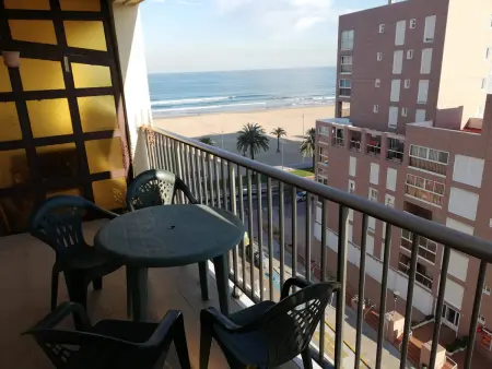 Location appartement à Gandía, Studio moderne proche de la plage pour 2 avec piscine