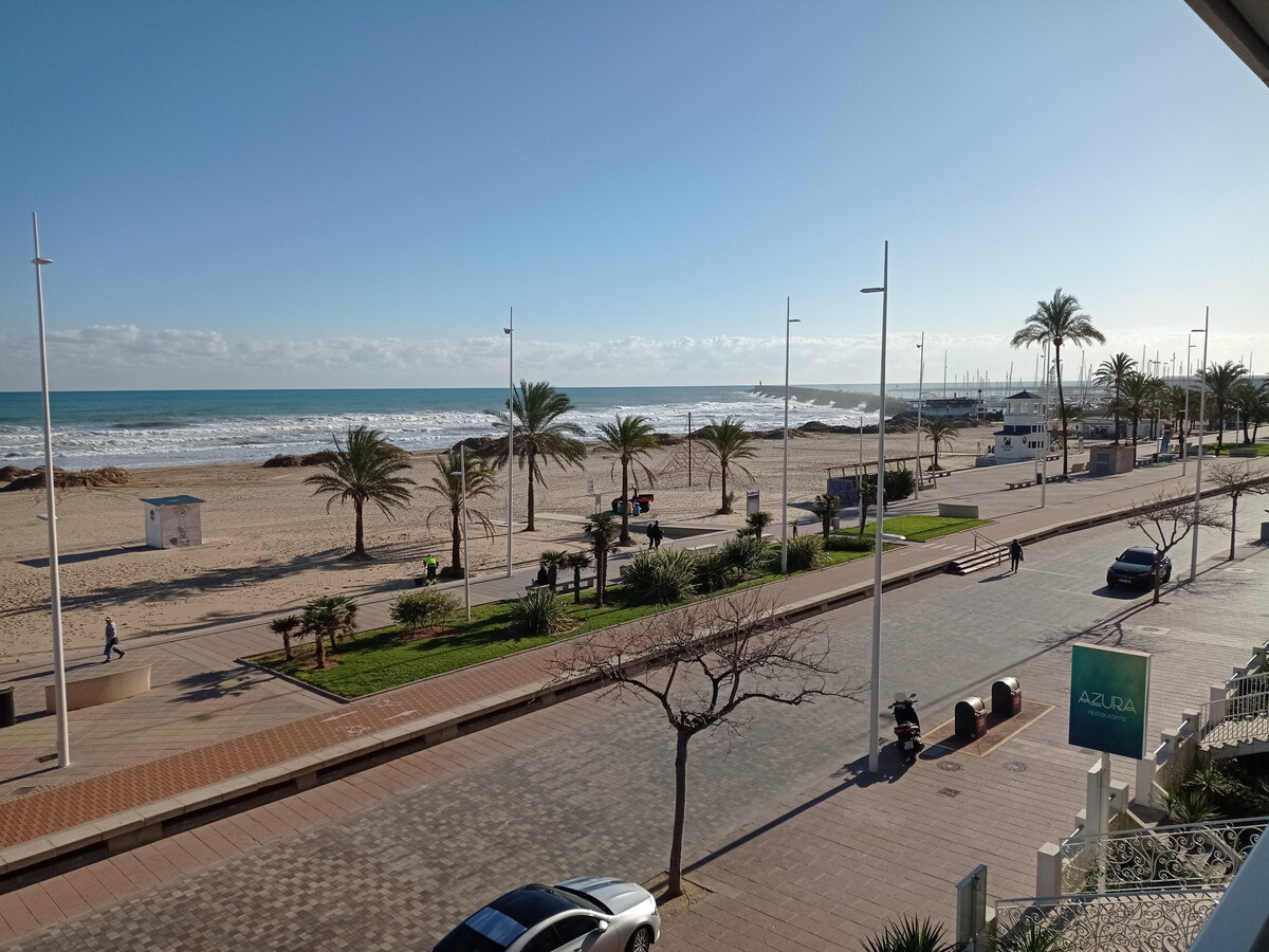 Studio première ligne de plage à Gandía, terrasse vue mer - Photo 2