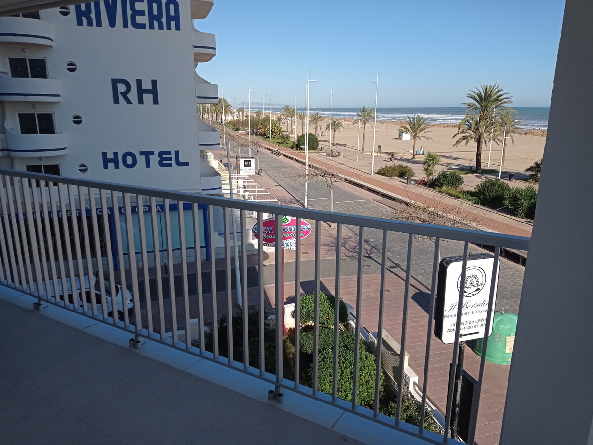 Studio première ligne de plage à Gandía, terrasse vue mer - Photo 8
