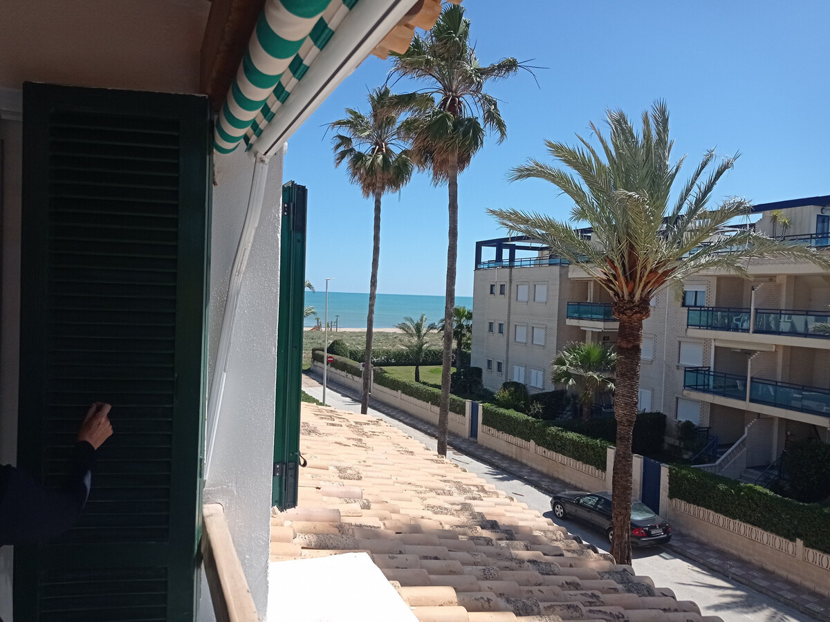 Appartement 4 pers. rénové, première ligne plage à Xeraco - Photo 1