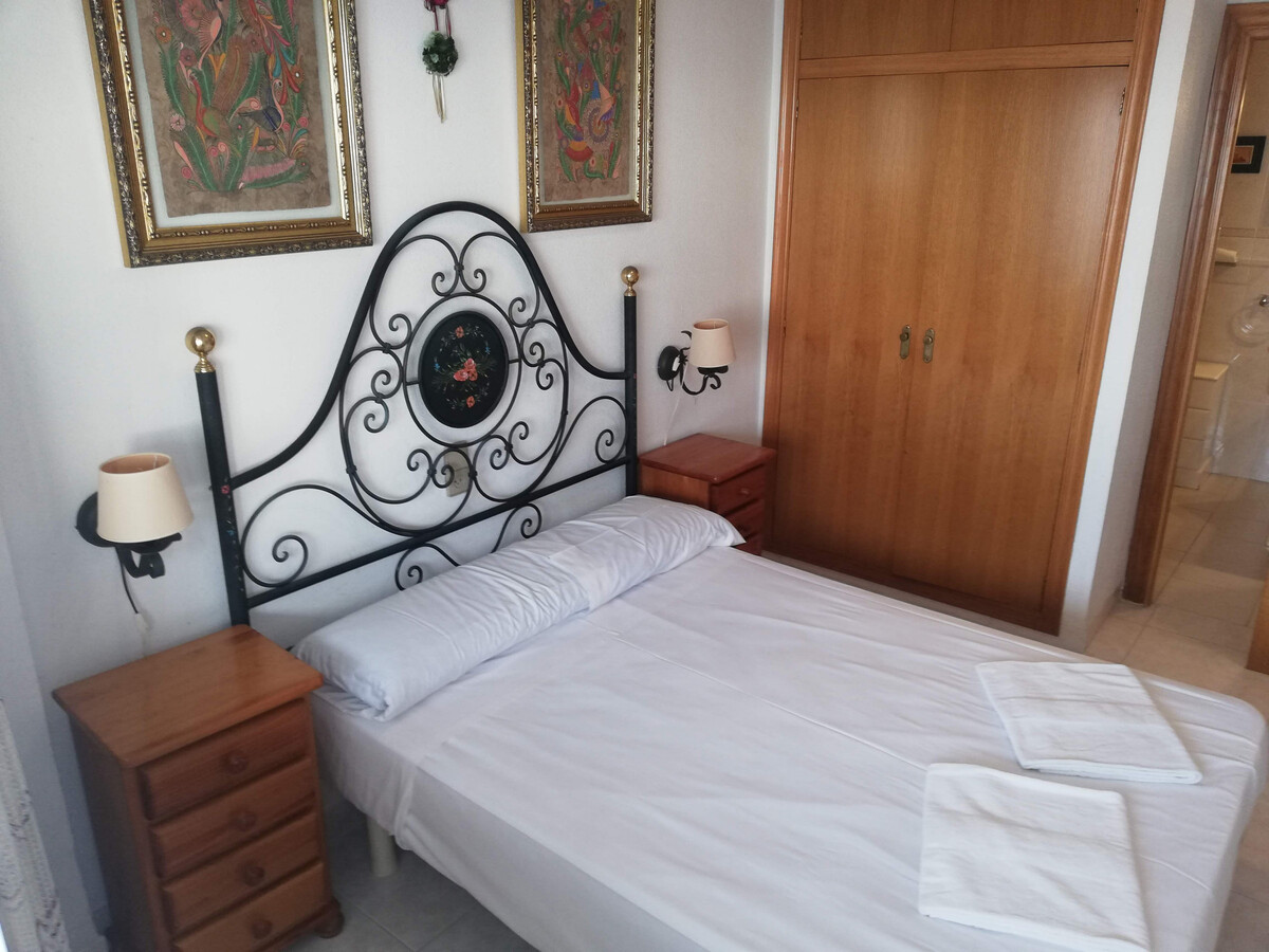 Studio première ligne de plage, 12e étage, piscine à Gandía - Photo 14