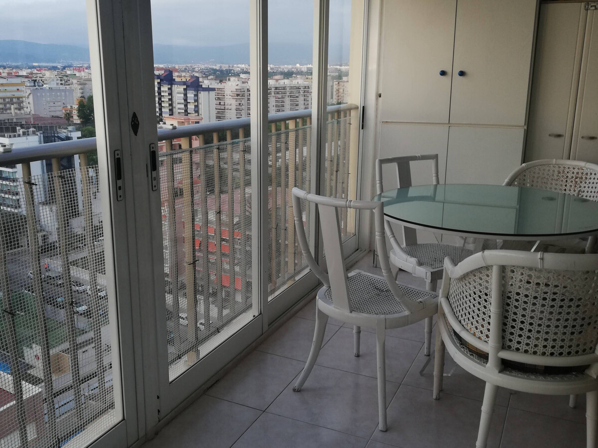 Studio première ligne de plage, 12e étage, piscine à Gandía - Photo 20