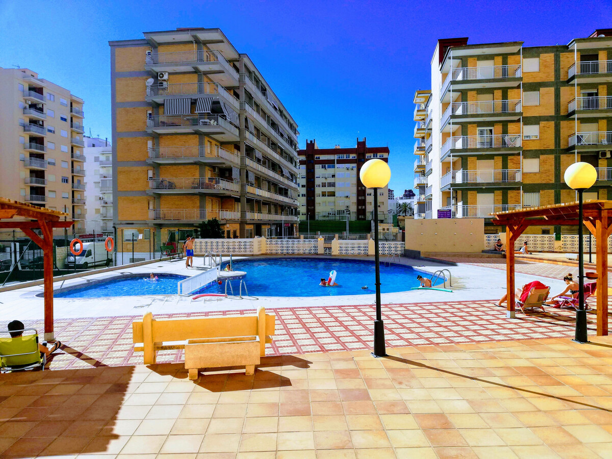 Studio front de mer à Gandía, 4e étage, terrasse et piscine - Photo 3