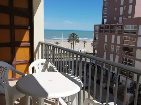 Location appartement à Gandía, Studio en front de mer à Gandía avec piscine et WIFI