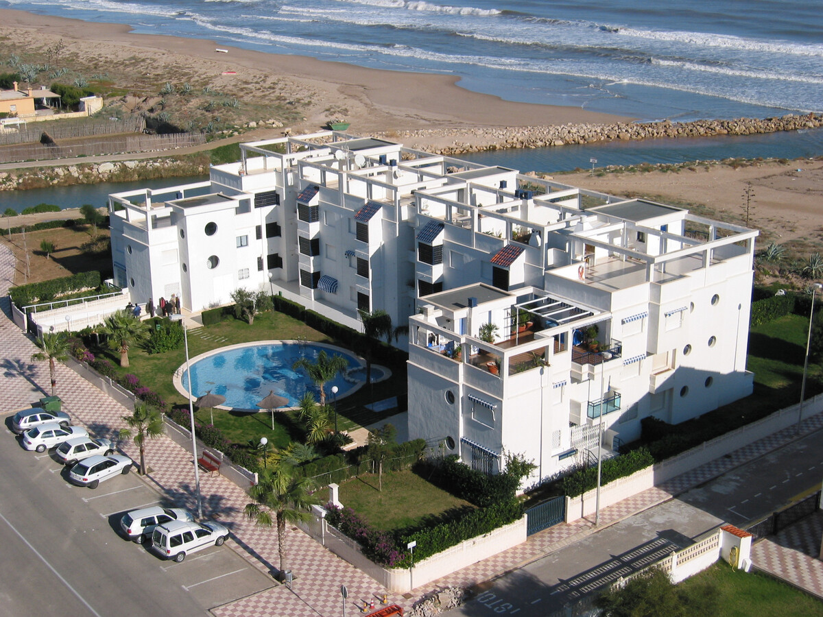 Attique avec terrasse 70 m² face à la côte, accès plage - Photo 2