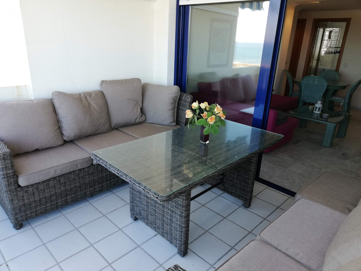 Attique avec terrasse 70 m² face à la côte, accès plage - Photo 5