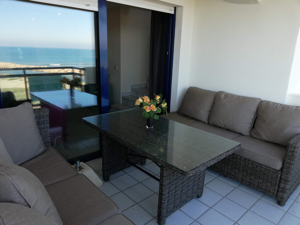 Attique avec terrasse 70 m² face à la côte, accès plage - Photo 6