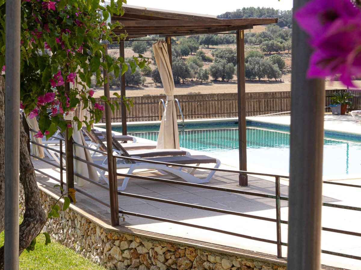 Villa 12 pers., 6 chambres, piscine et court de tennis à Llubí - Photo 4