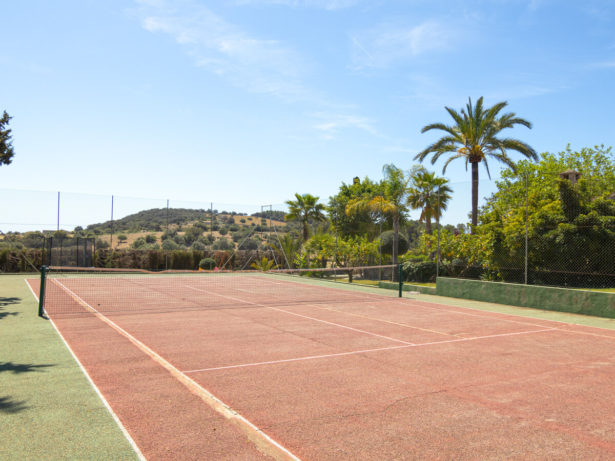 Villa 12 pers., 6 chambres, piscine et court de tennis à Llubí - Photo 10