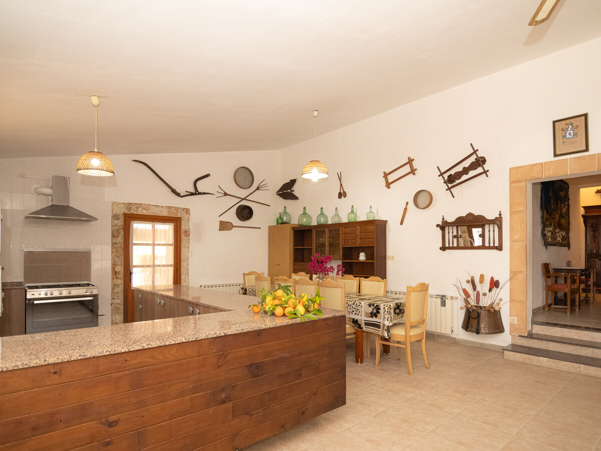 Villa 12 pers., 6 chambres, piscine et court de tennis à Llubí - Photo 16