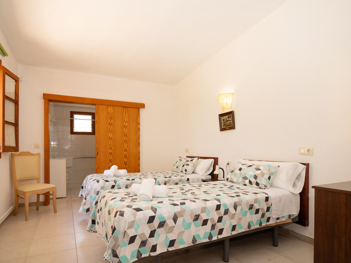 Villa 12 pers., 6 chambres, piscine et court de tennis à Llubí - Photo 21
