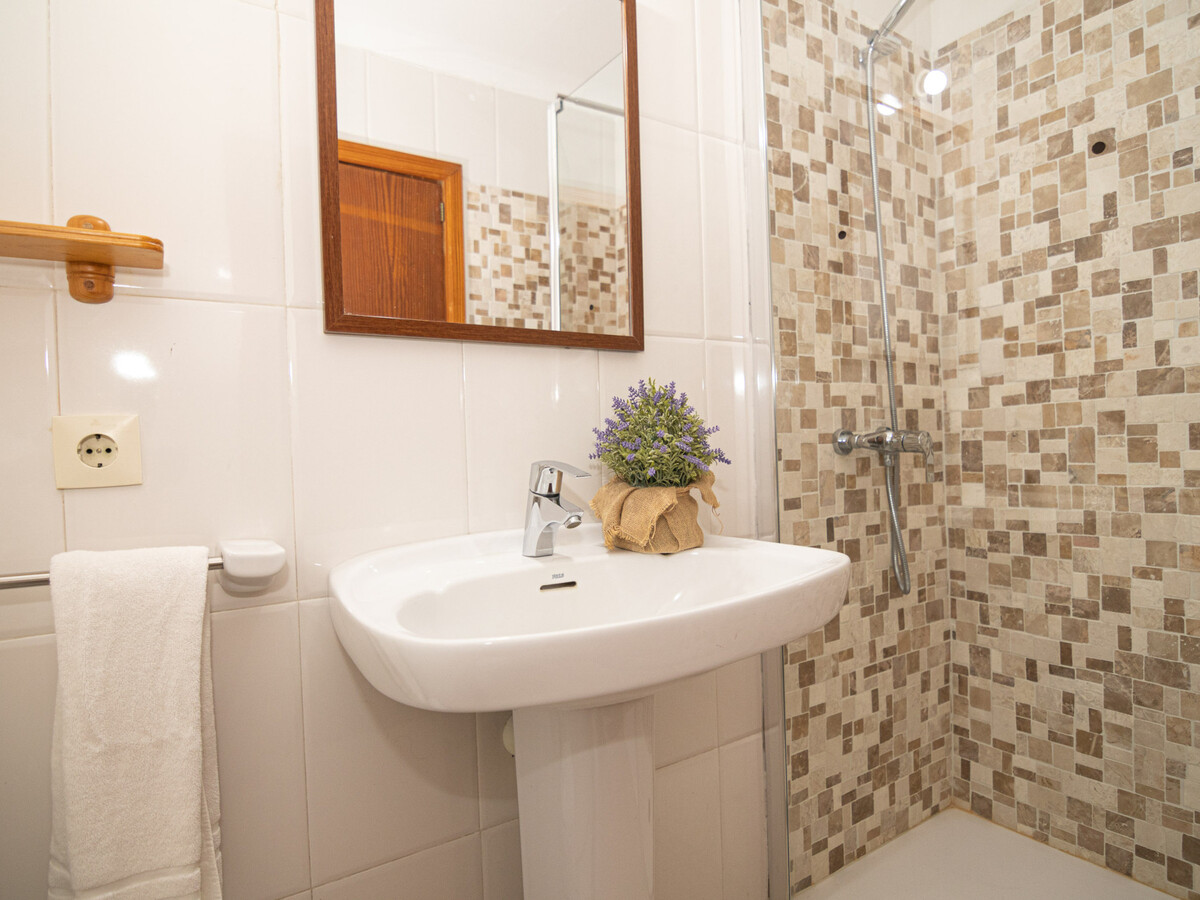 Villa 12 pers., 6 chambres, piscine et court de tennis à Llubí - Photo 24